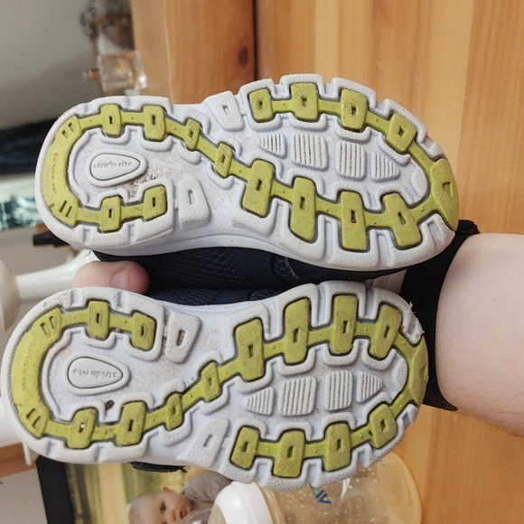 Stride rite sneakers! - Picture 4 of 4